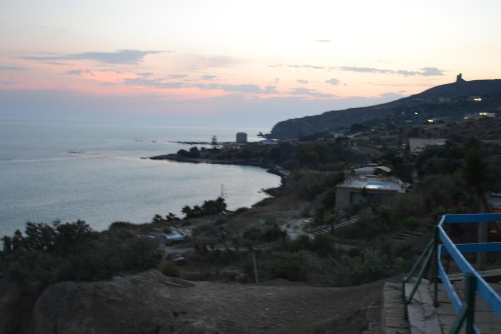 Repubblica Delle Pergole Aparthotel Realmonte Bilik gambar